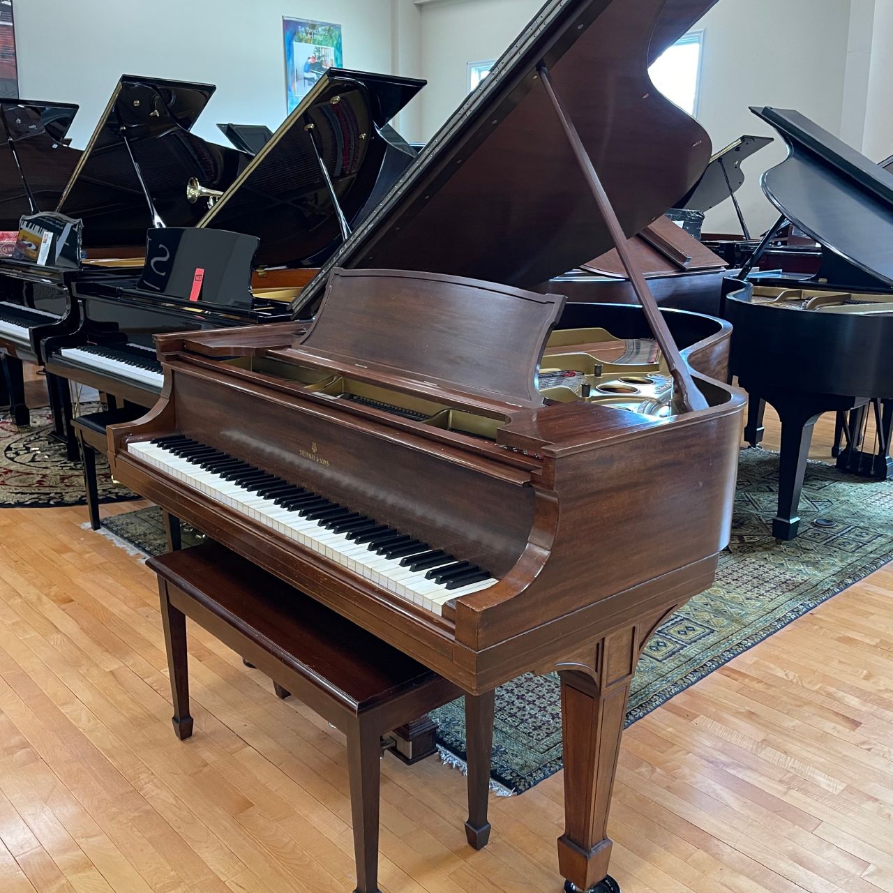 Steinway O Grand Piano O 5’10”  189629  Satin Mahogany