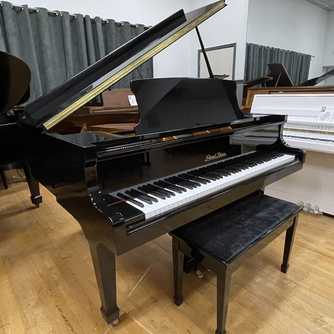 Pearl River Baby Grand 5' GP-150 978332